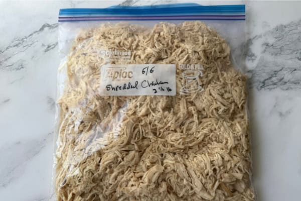 Storing shredded chicken in a ziplock bag